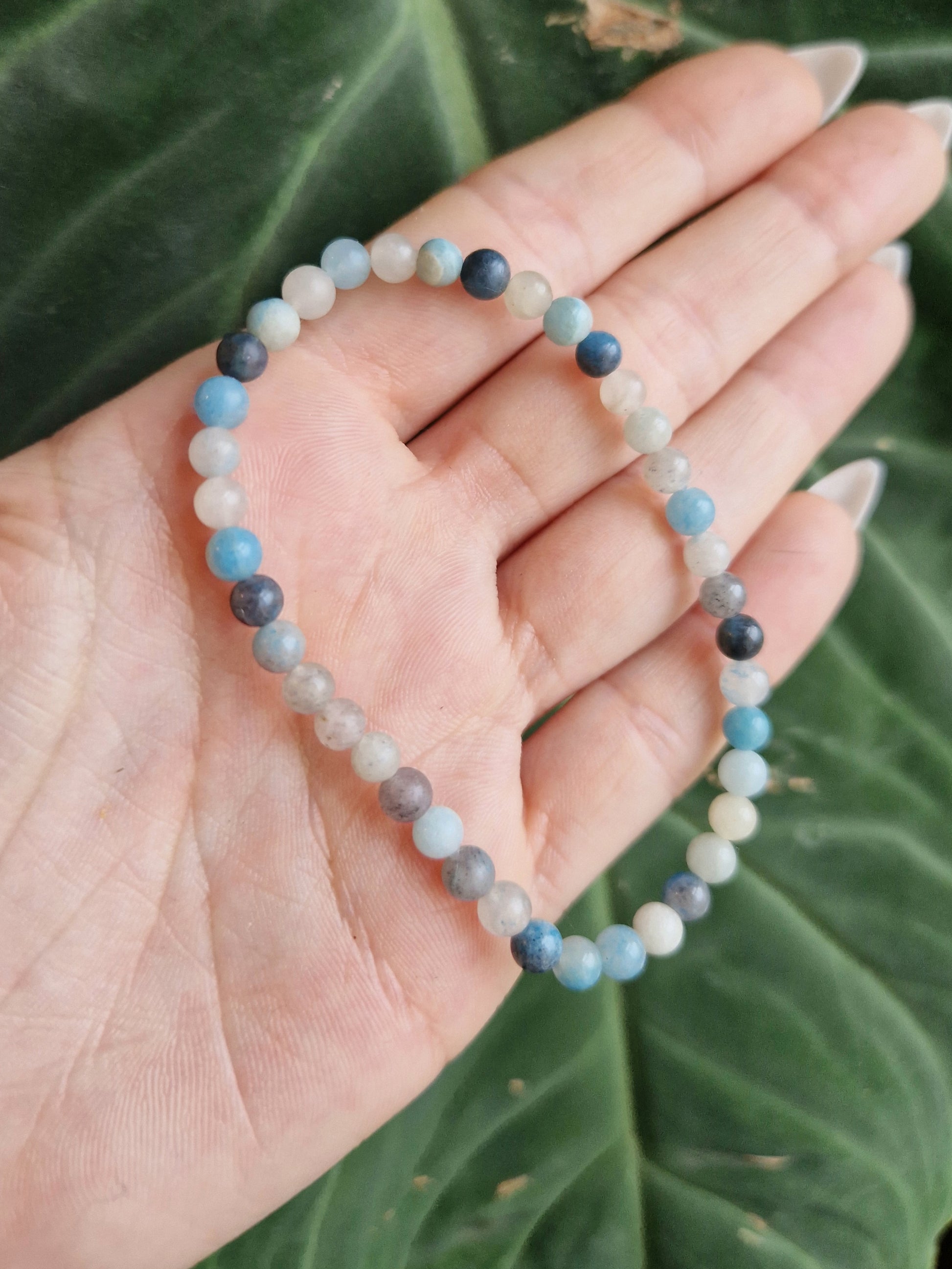 Trolleite bracelet // crystal healing // handmade elasticated Crystal bead bracelet