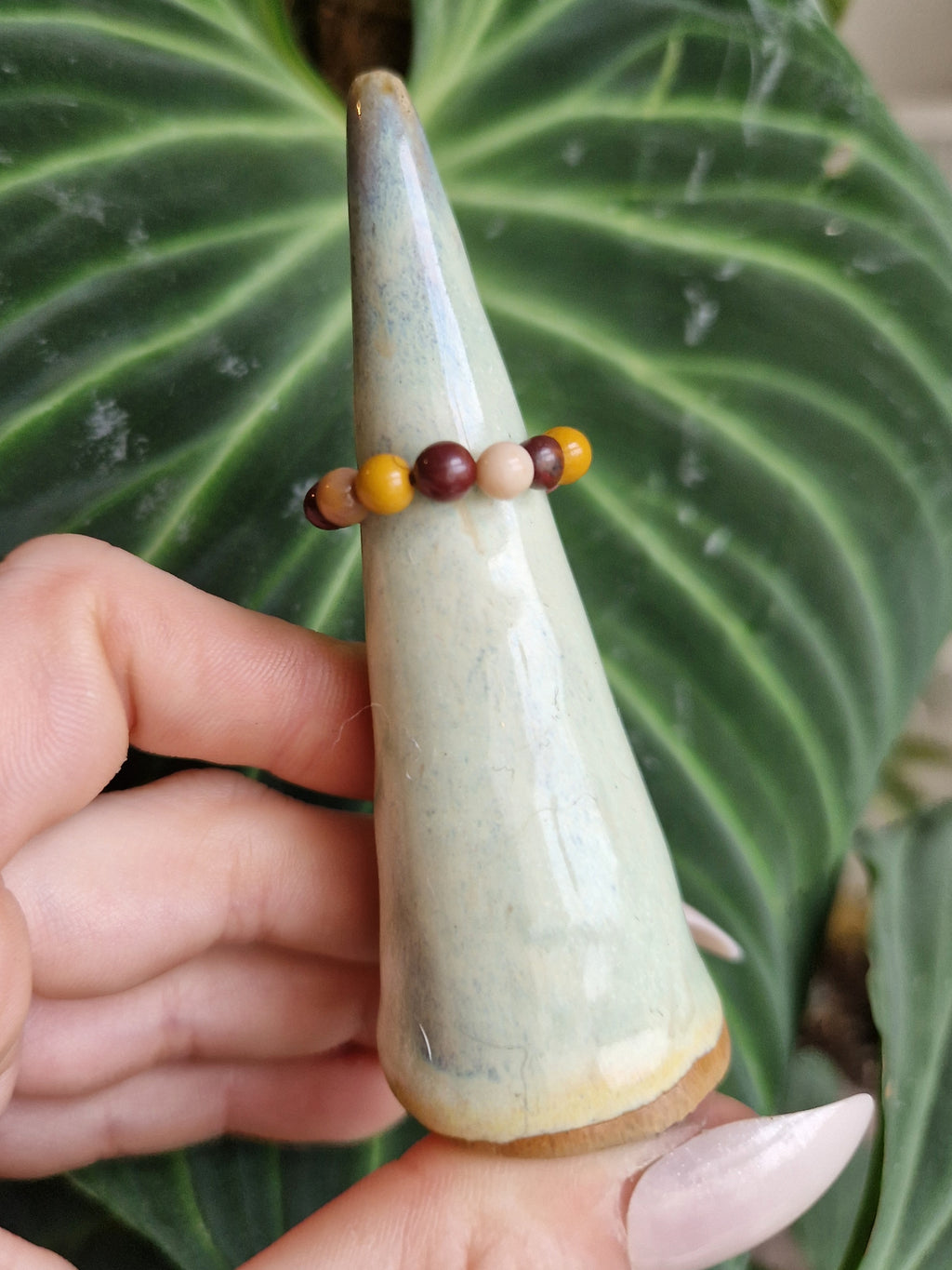Mookaite jasper beaded ring // Elasticated
