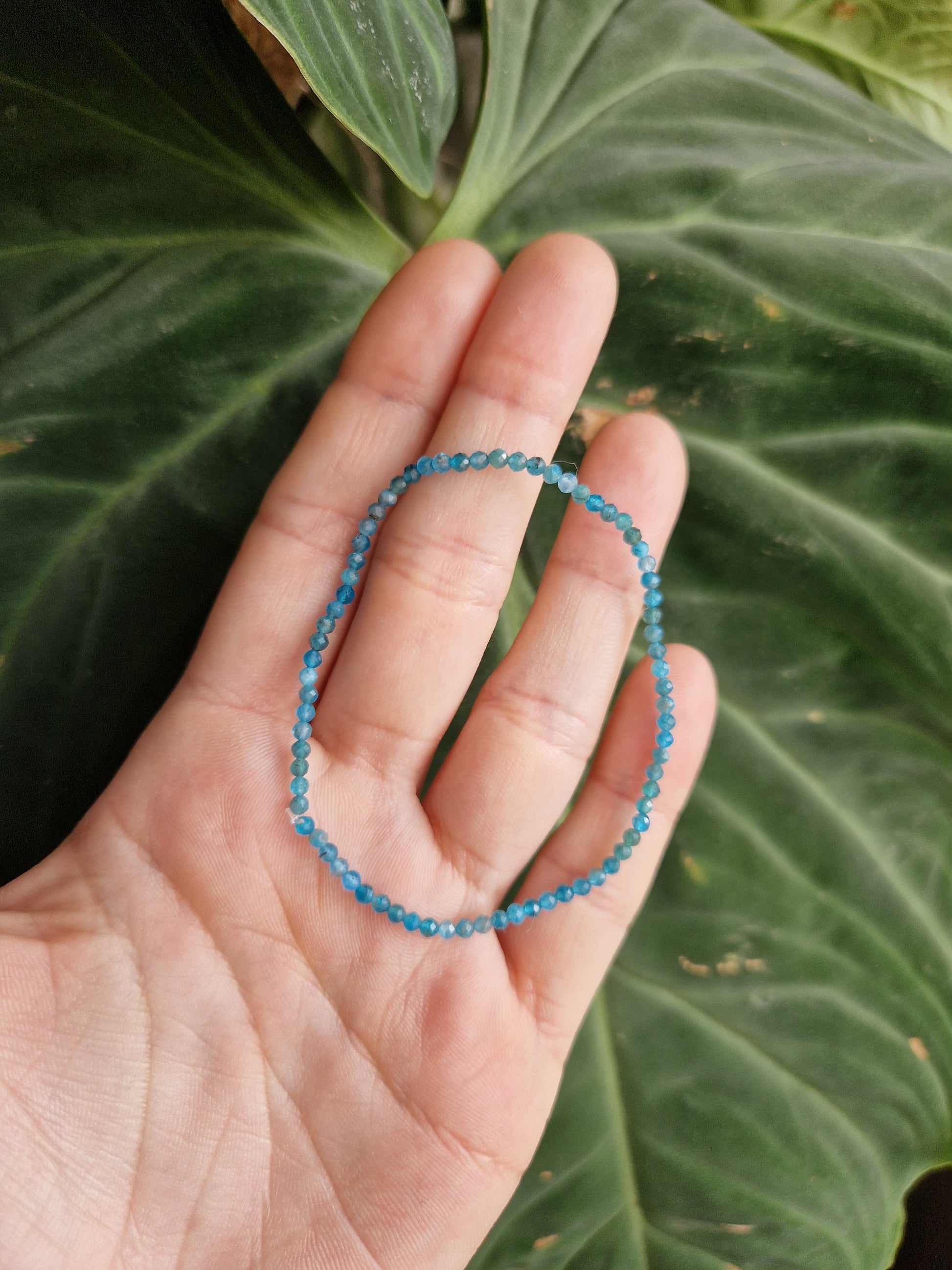 Blue apatite 2mm faceted beaded bracelet