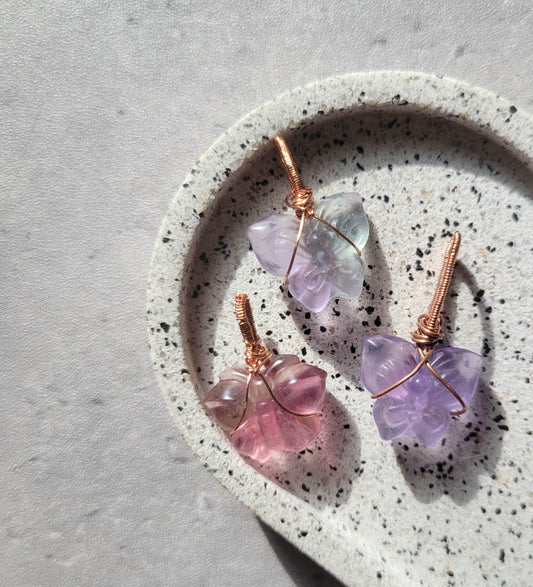 fluorite butterfly pendant // copper wrapped