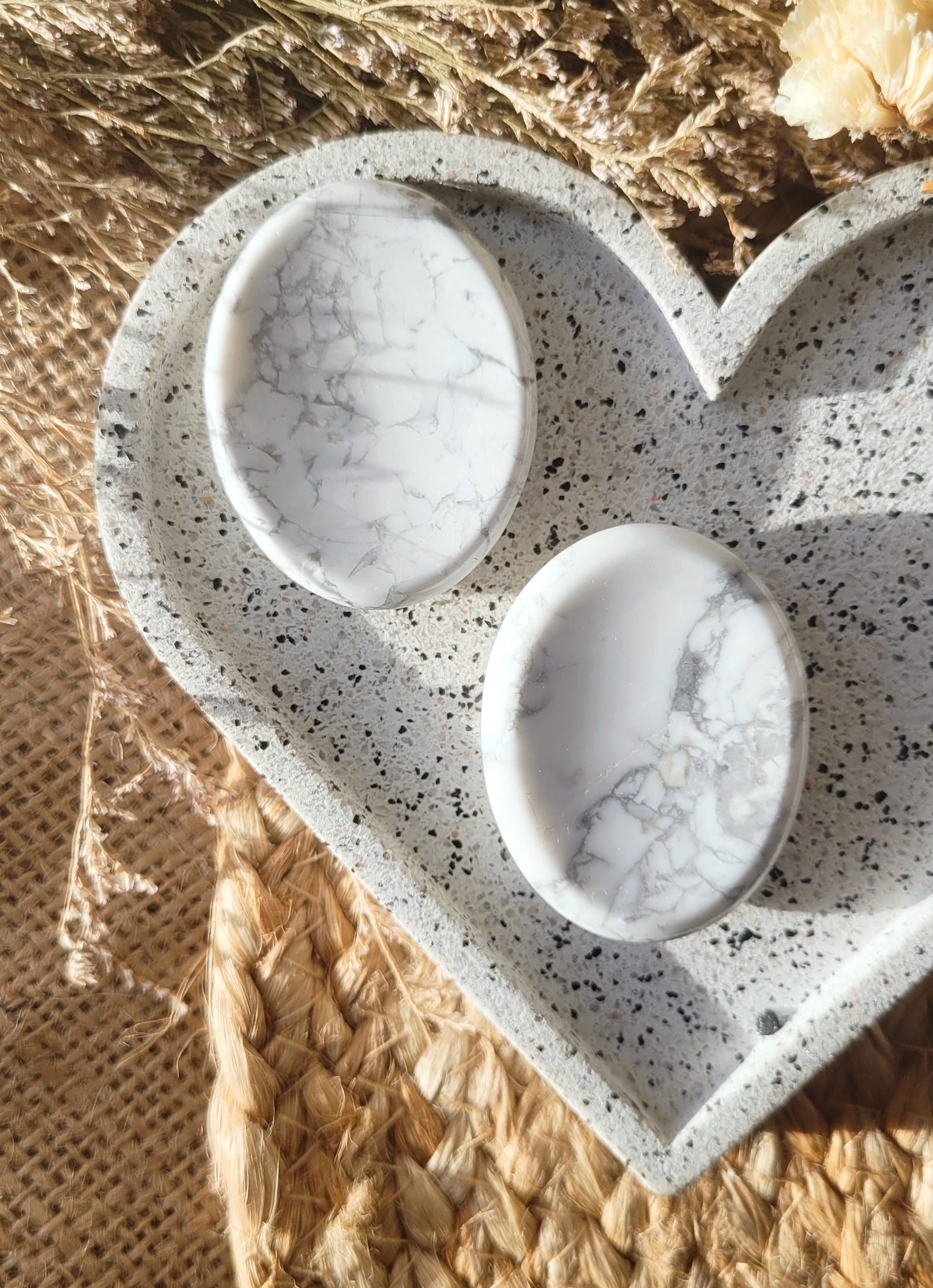 Howlite worry stone // meditation stone