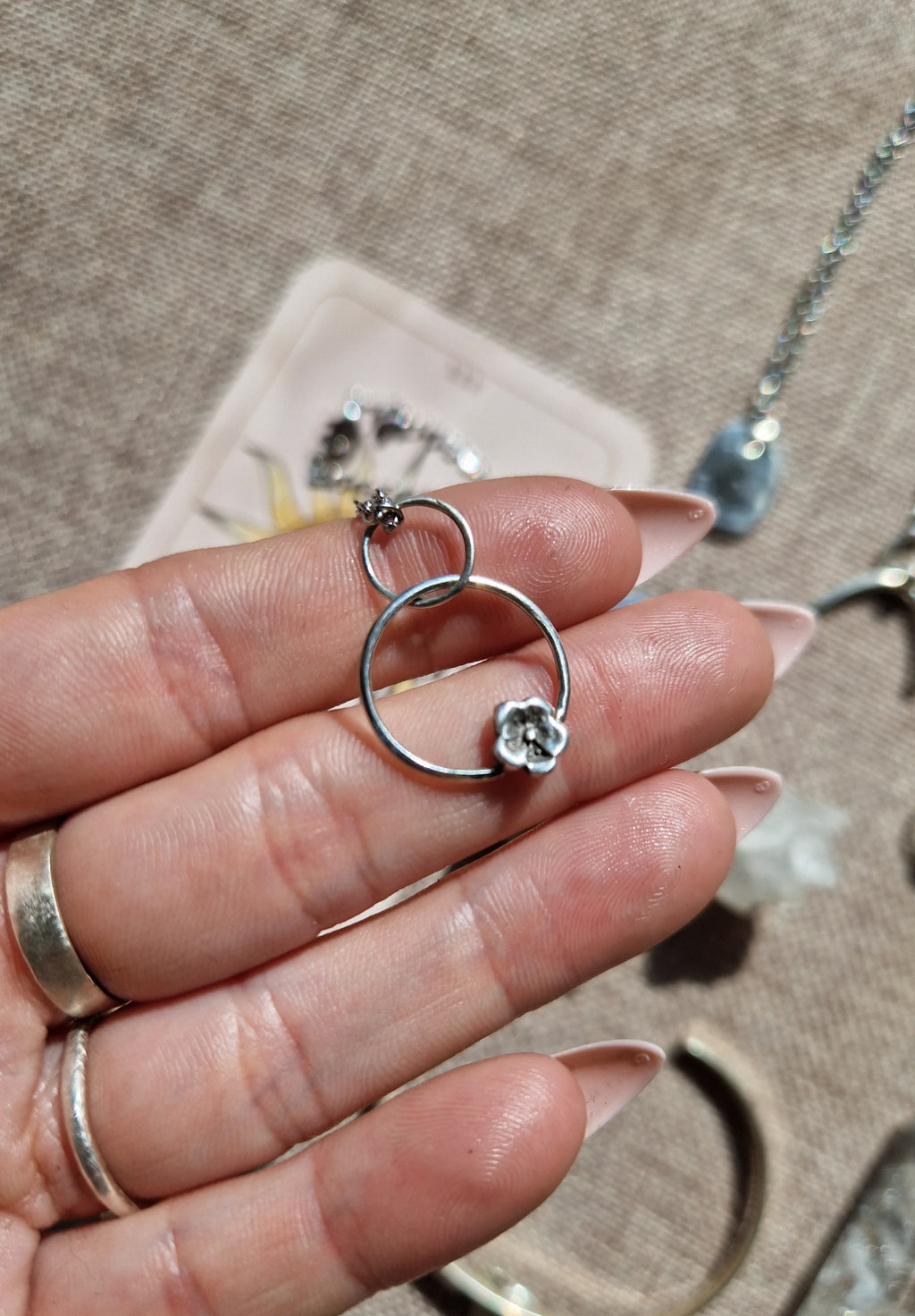 Daisy // 925 sterling silver flower pendant  // handmade in Cleethorpes