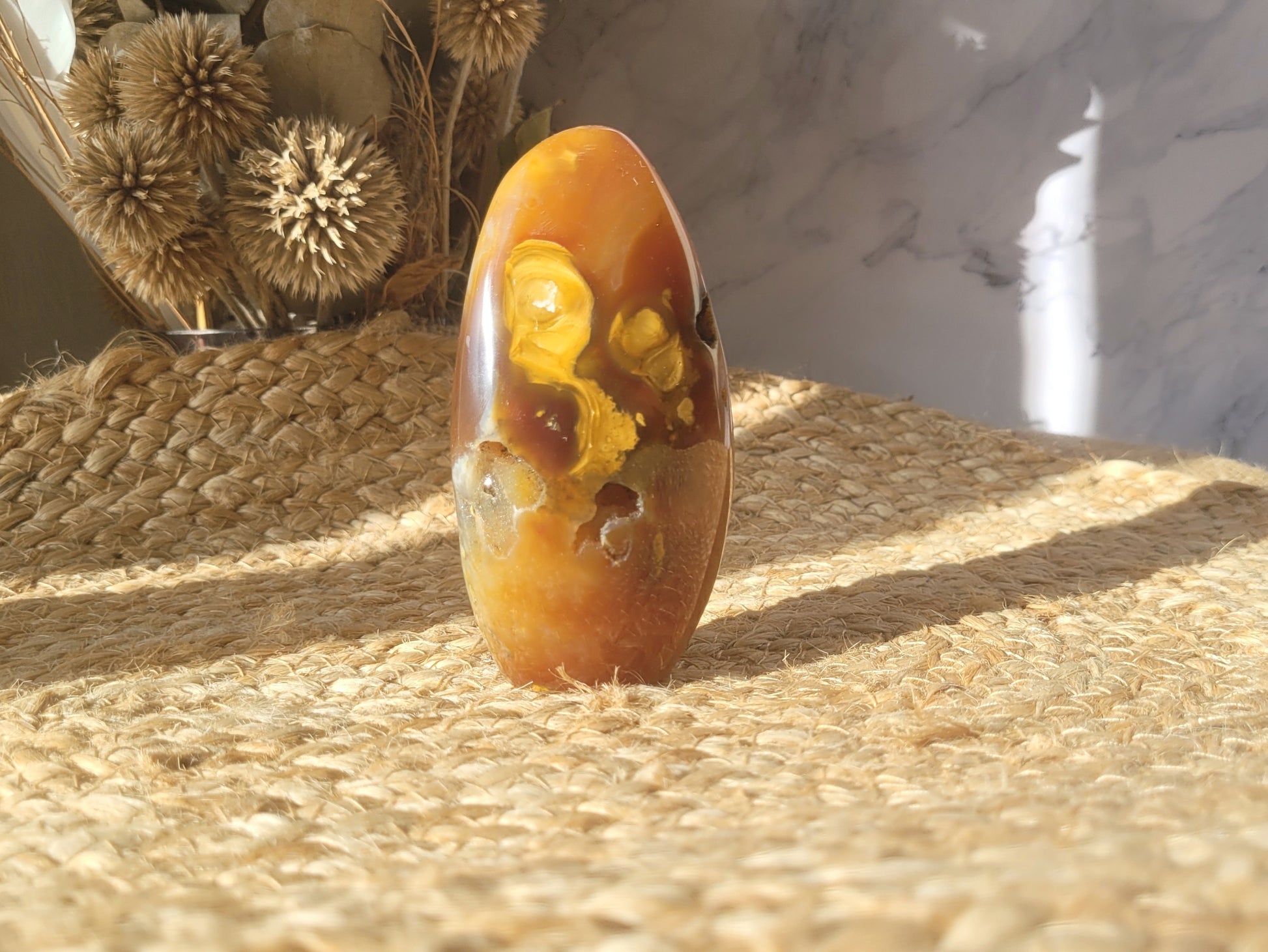 Natural carnelian free form // Brazil
