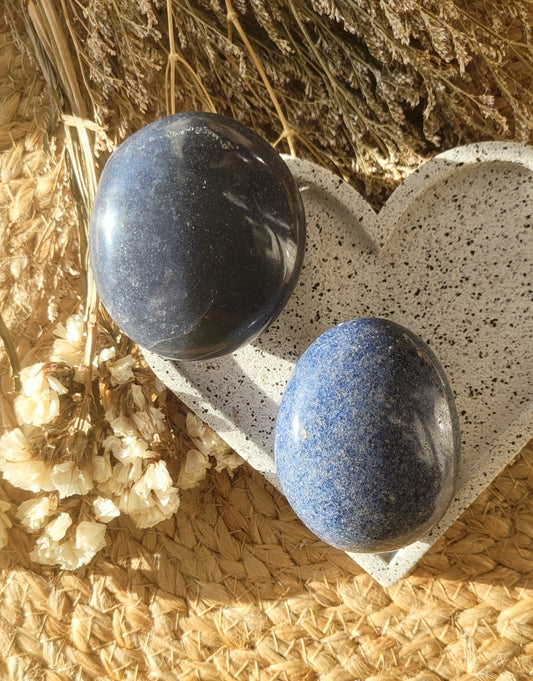 Natural Dummotierite palmstone x1 // meditation stone