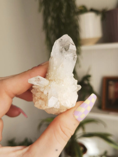 Abundance quartz cluster // Brazil // approx 7cm