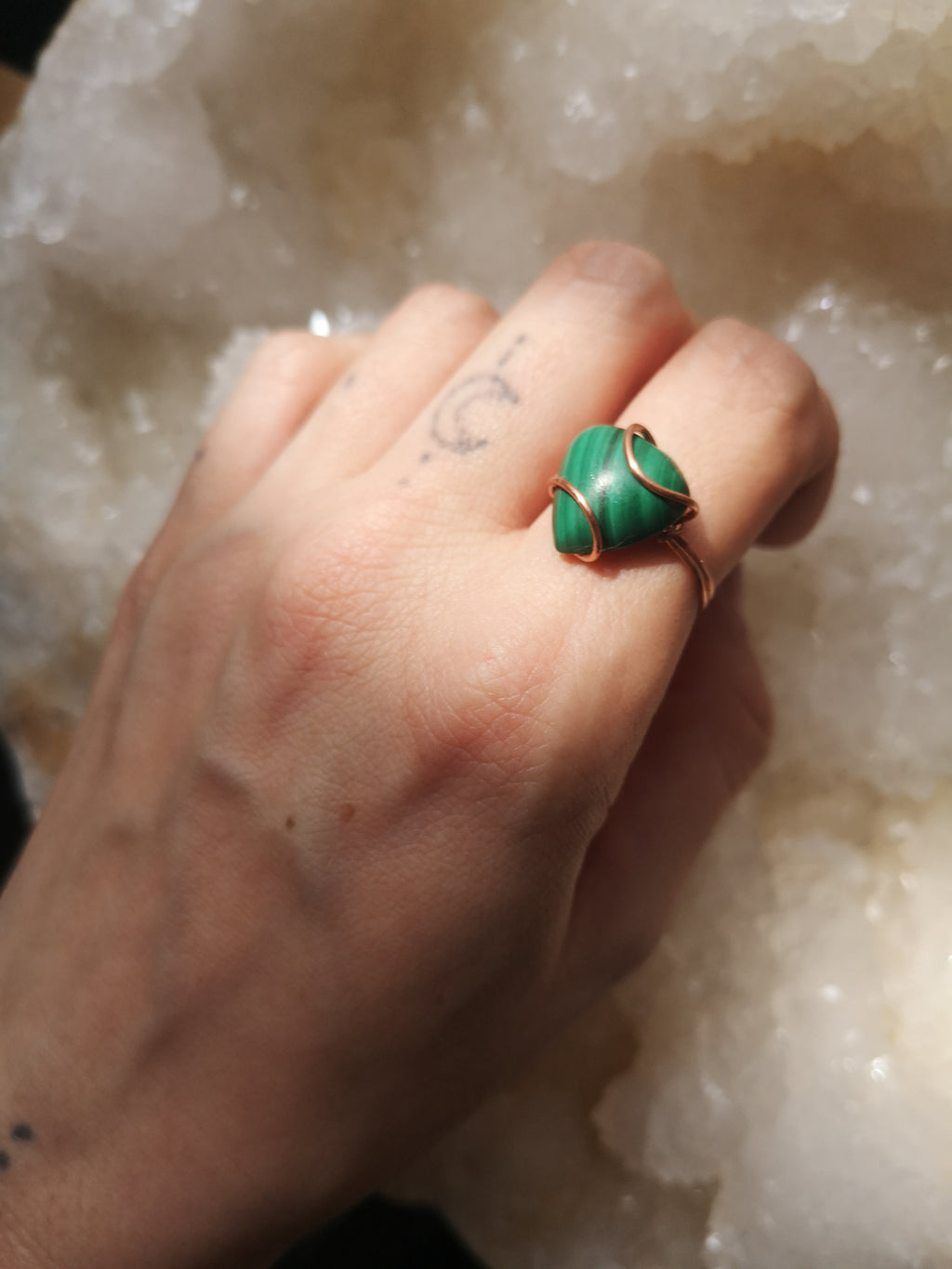 Malachite heart ring // // copper wire wrapped ring