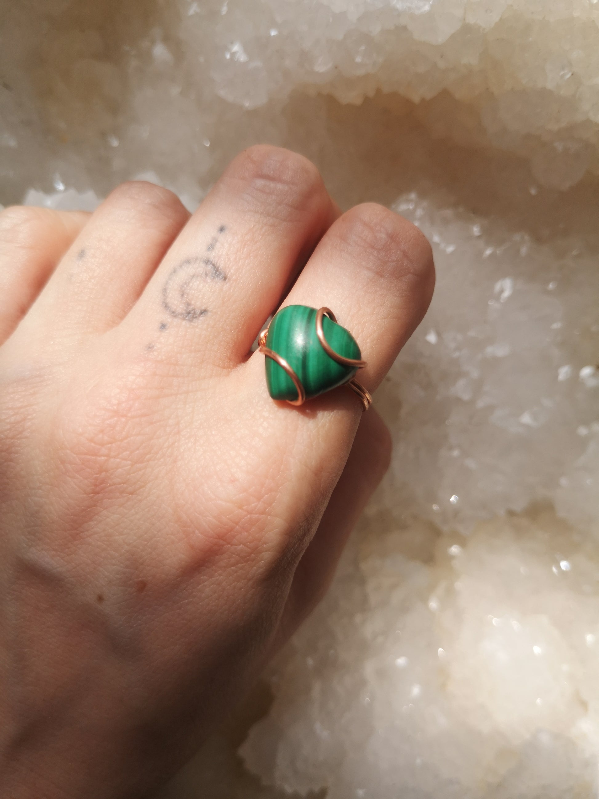 Malachite heart ring // // copper wire wrapped ring