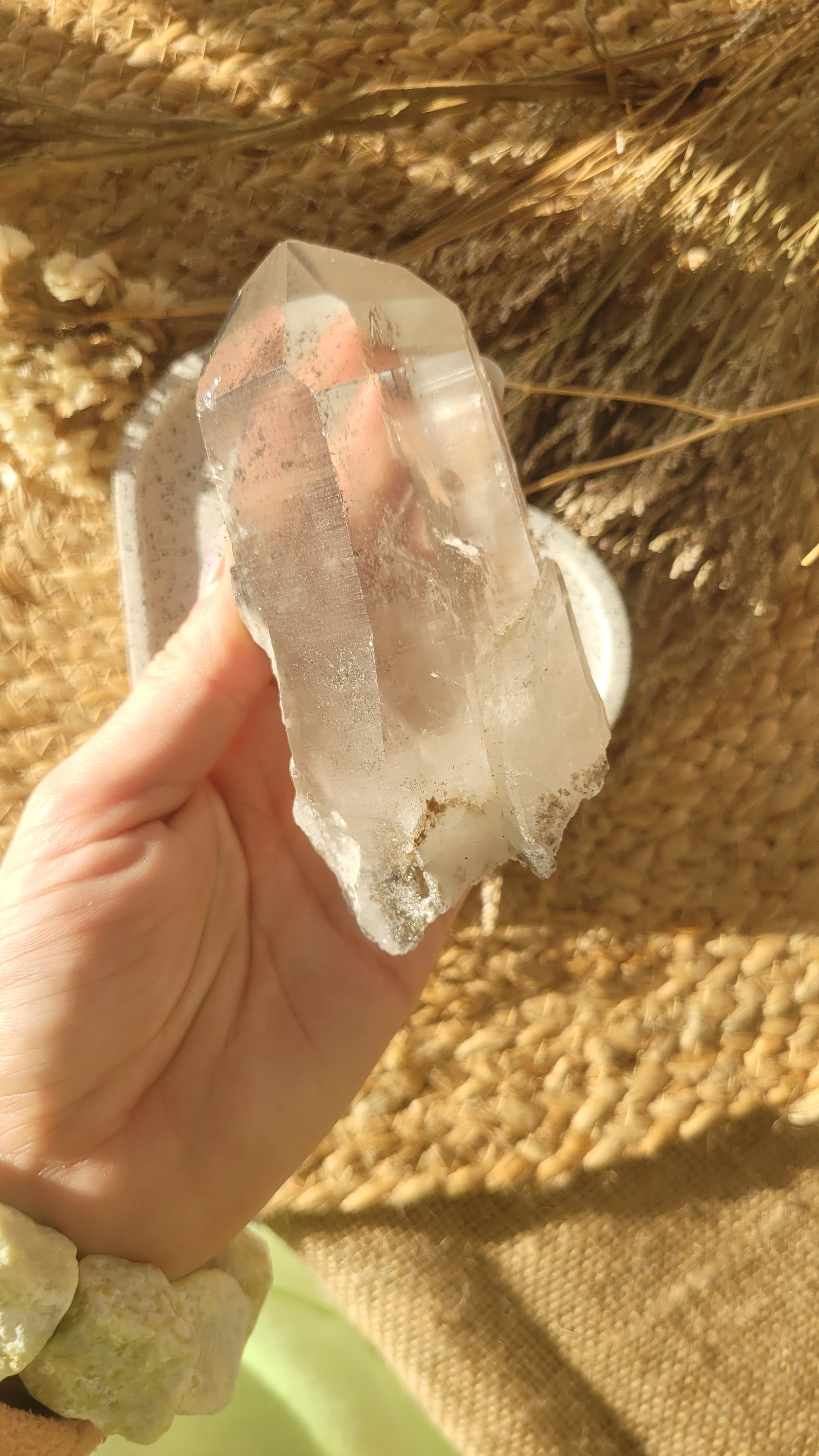 Black phantom lemurian seed quartz // carbon inclusions // etched quartz // self healed // approx 12.5cm