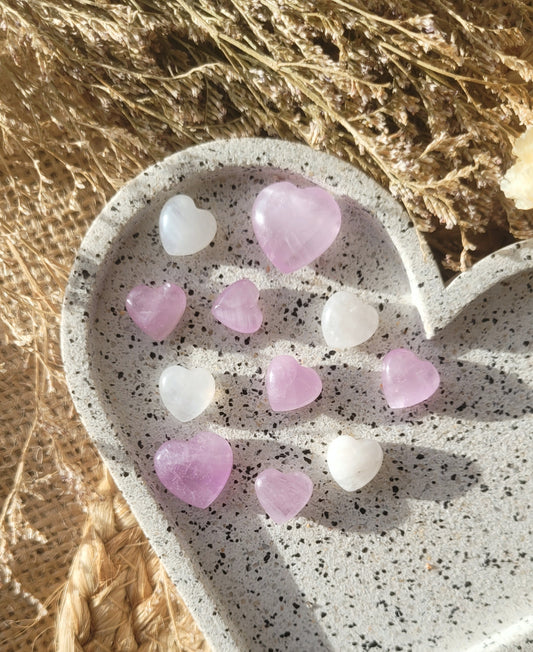 High grade kunzite mini Heart // jewellery making // white moonstone