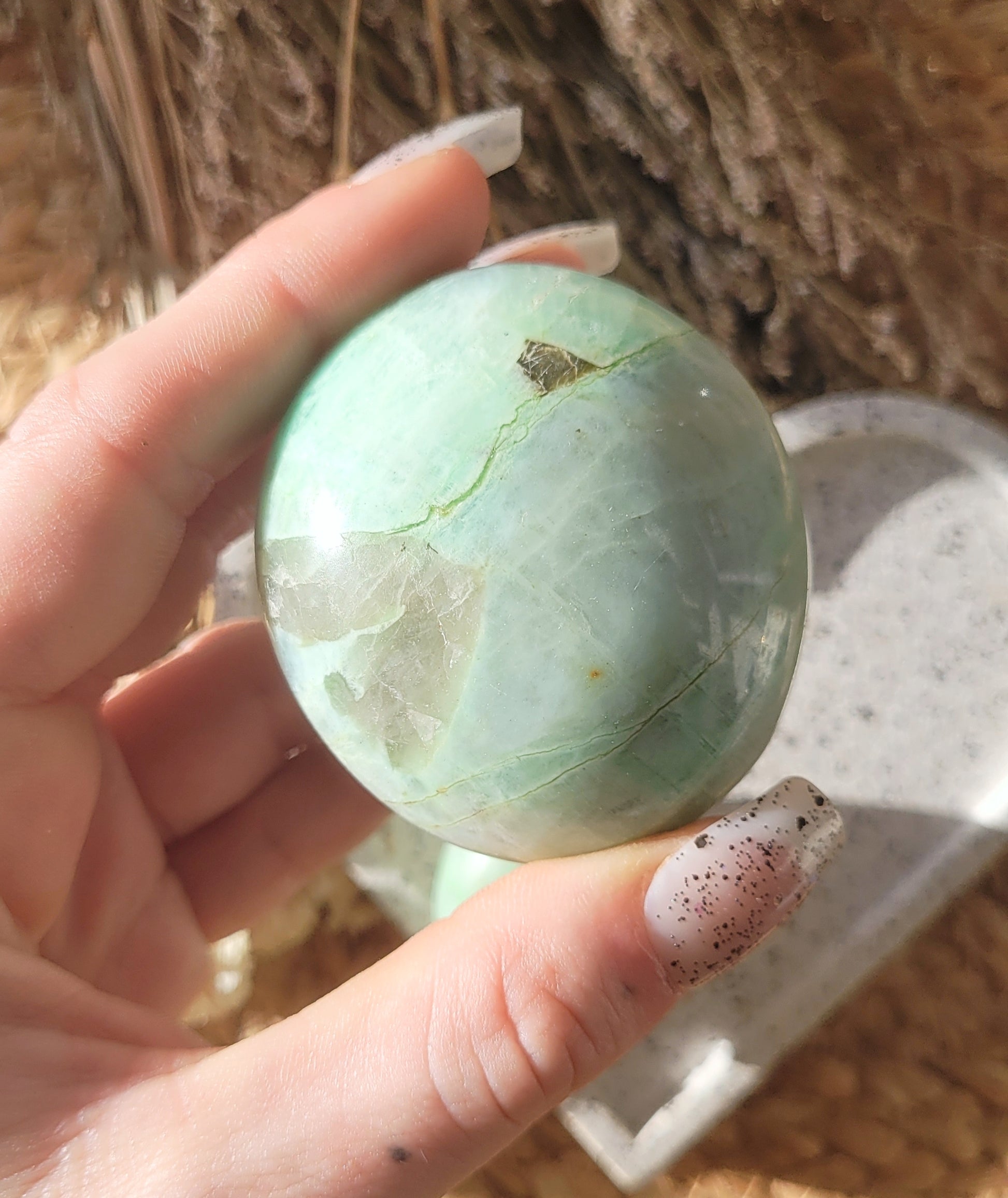 Garnierite gallet // natural green moonstone palmstone