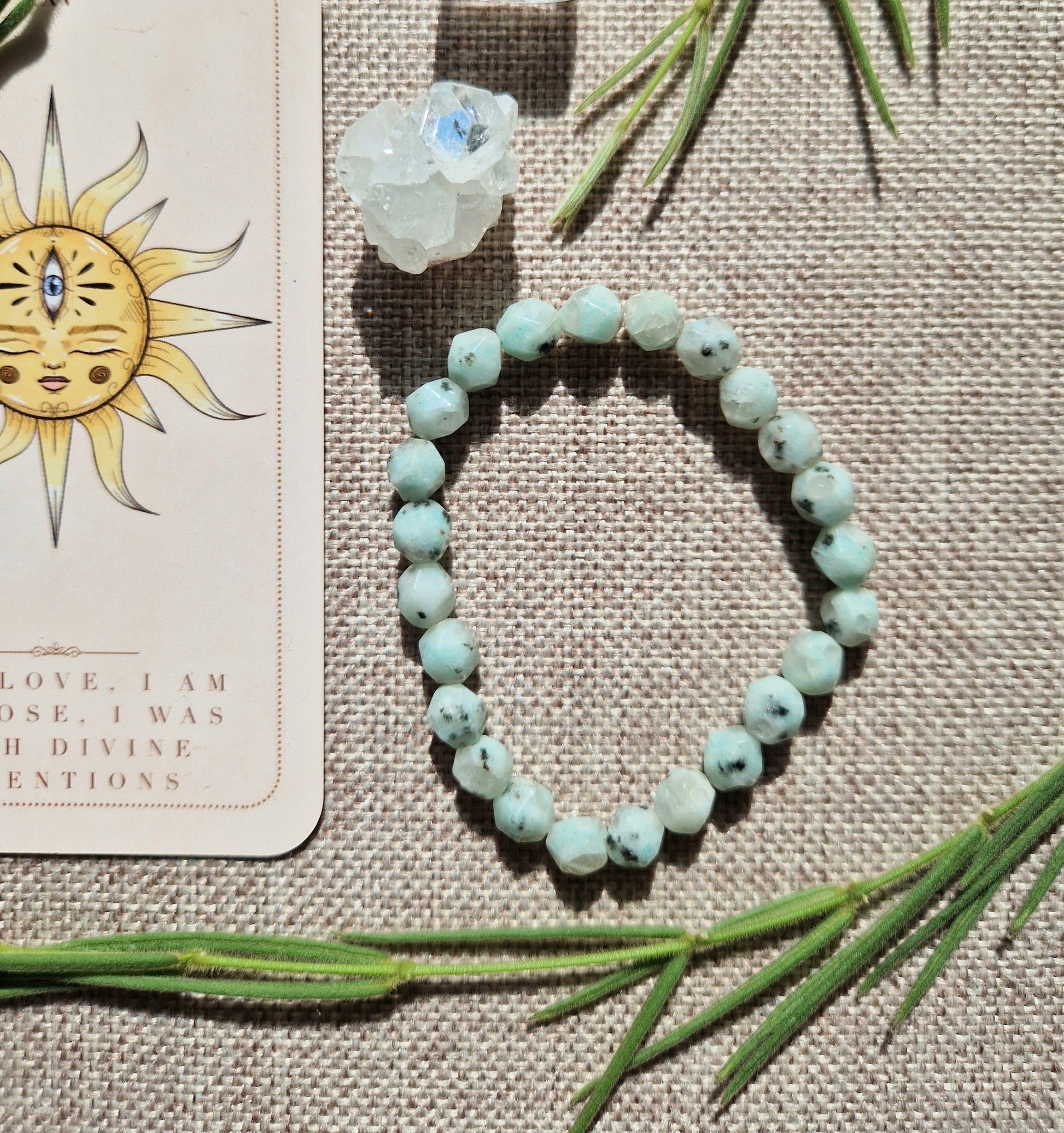 Faceted kiwi jasper 6mm beaded bracelet // handmade elasticated Crystal healing bracelet
