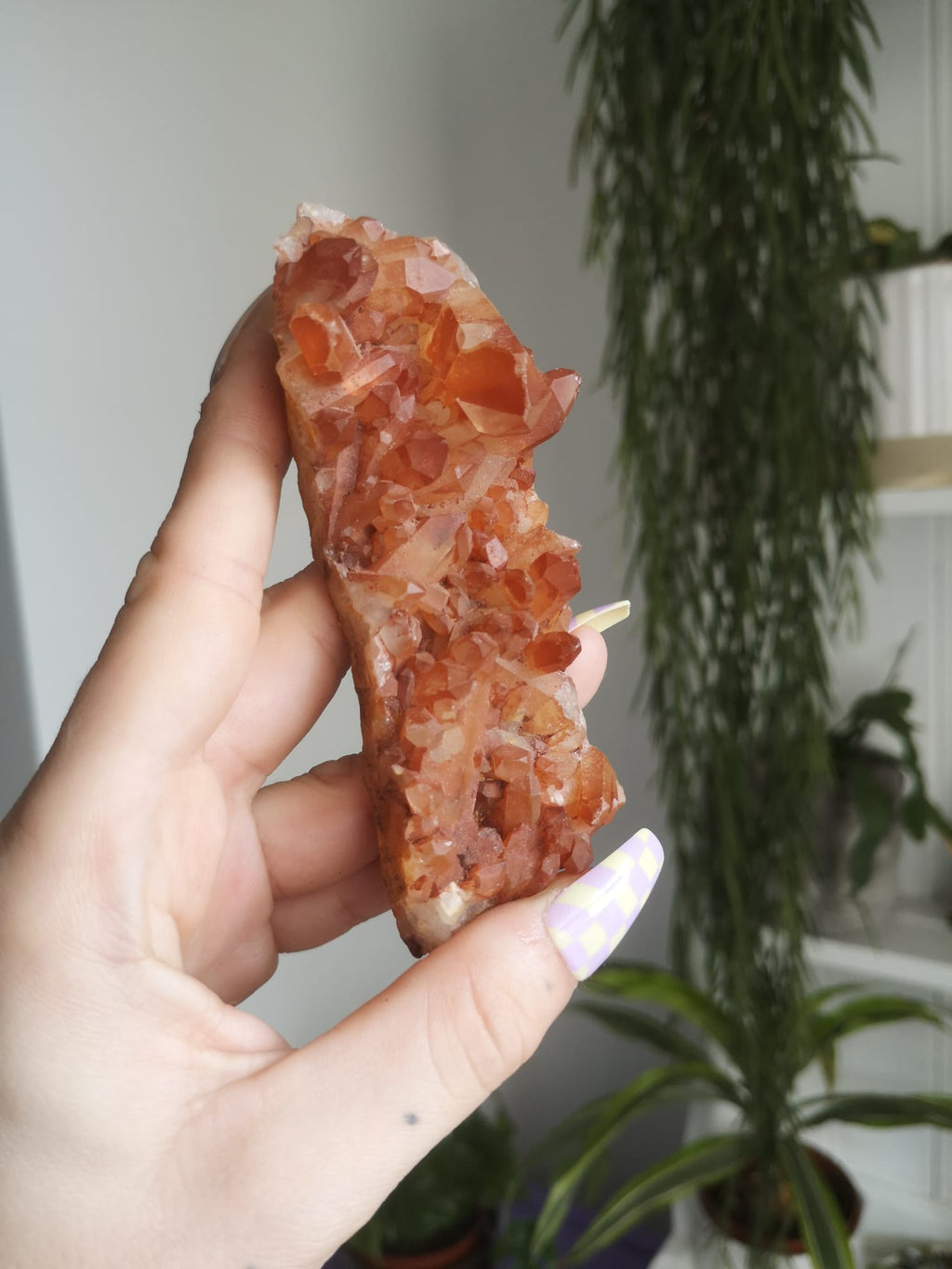 Tangram quartz bed // tangerine quartz cluster // approx 10.5cm x 3.4cm