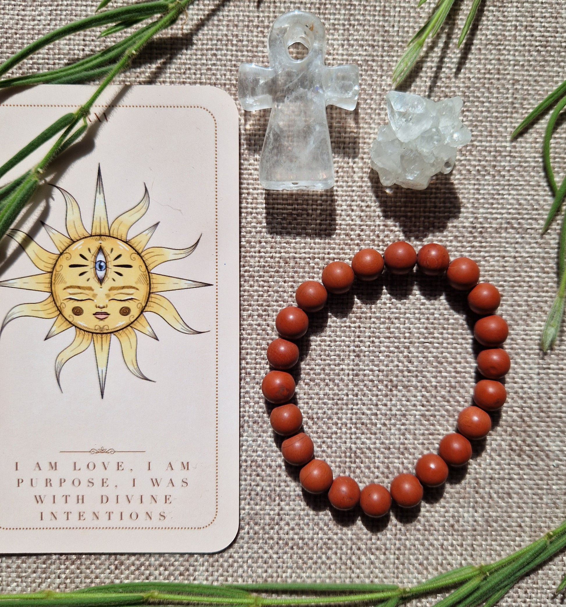 Red jasper bracelet // Crystal healing // handmade elasticated Crystal healing bracelet // 8mm matte beads