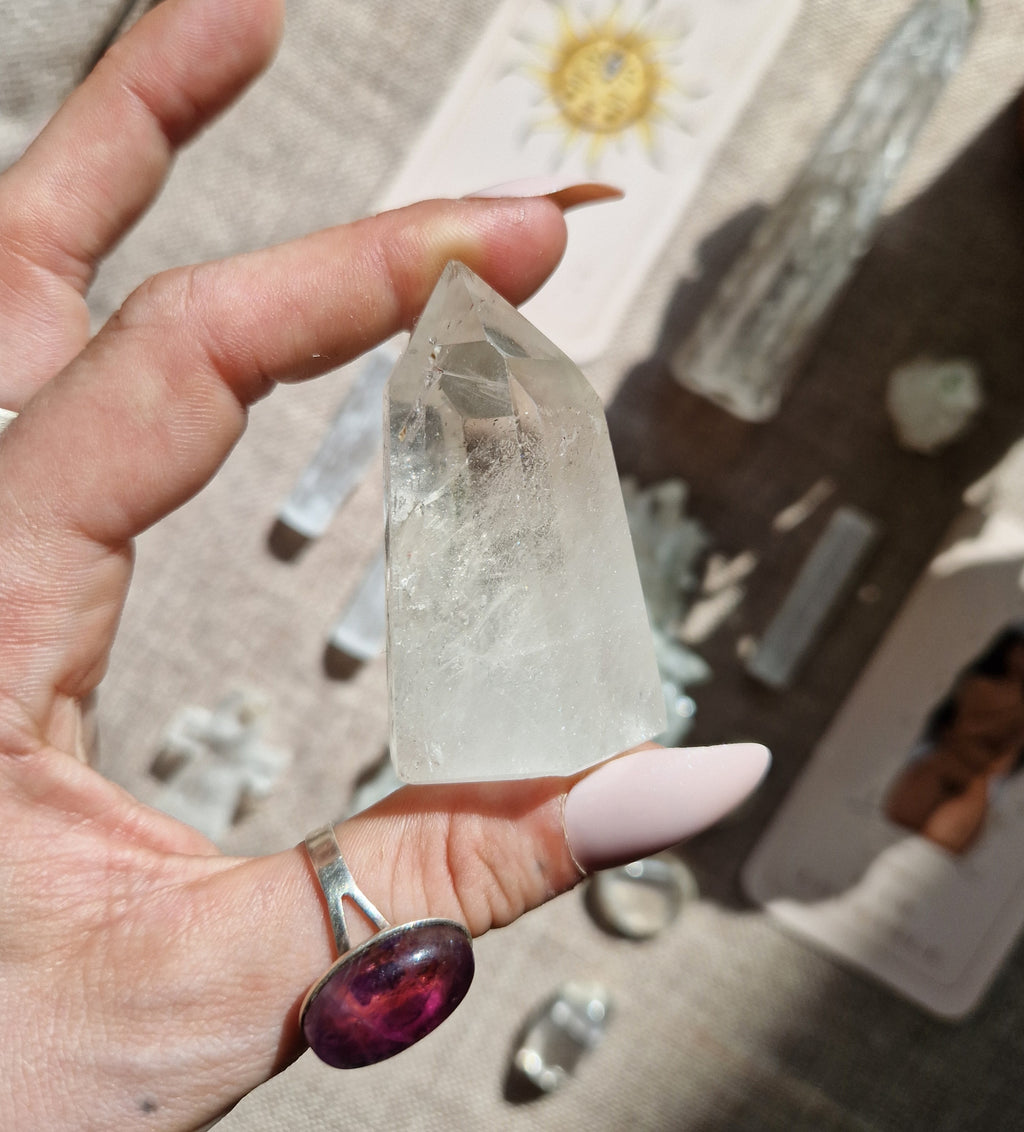 Chlorite in quartz point // crystal tower generator // Crystal healing