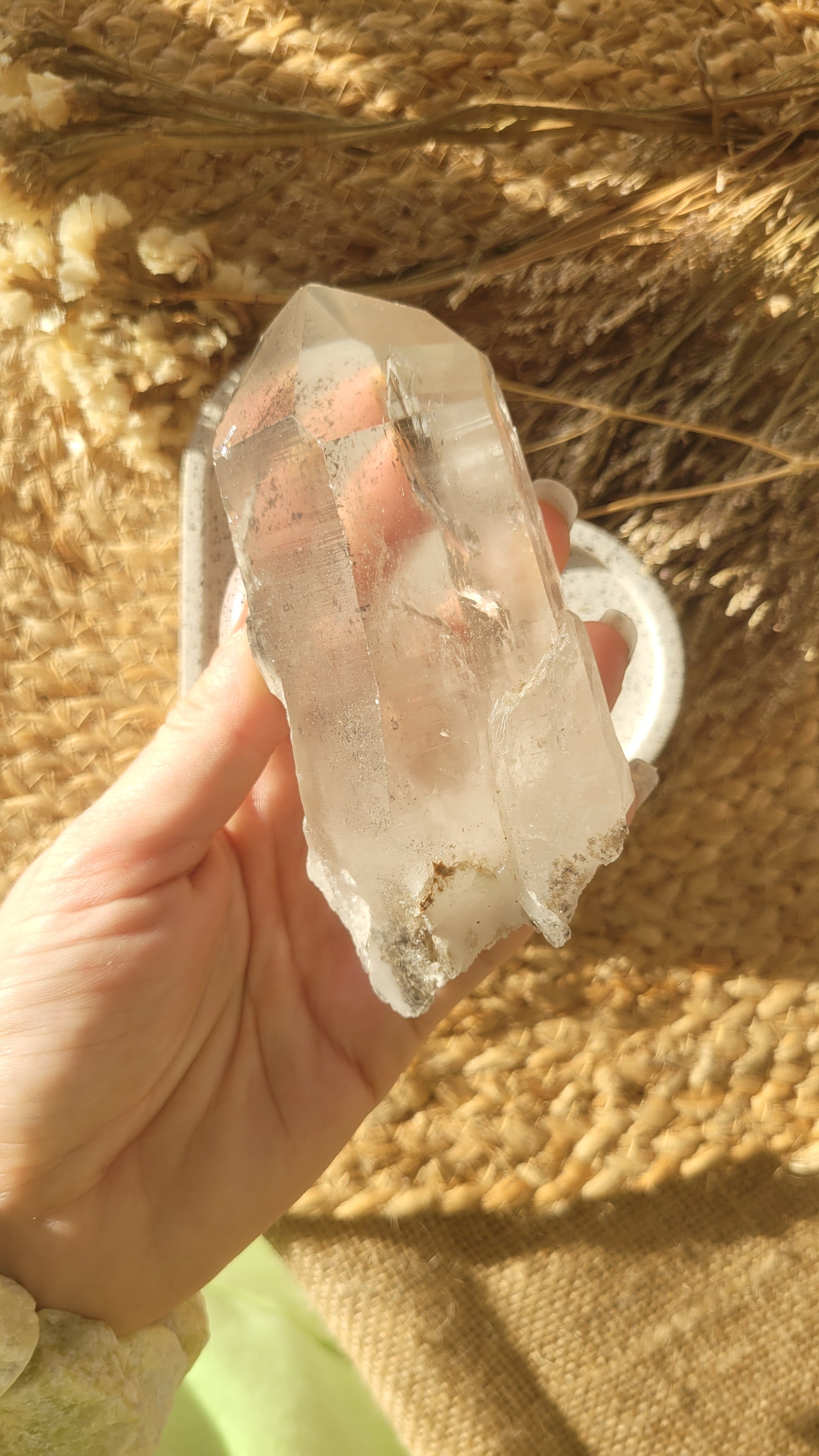 Black phantom lemurian seed quartz // carbon inclusions // etched quartz // self healed // approx 12.5cm